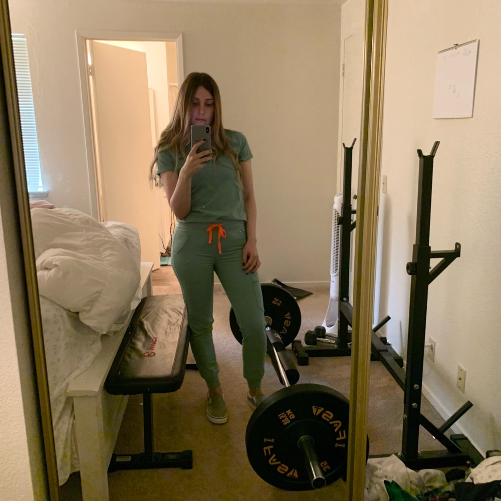 Xxs caterina top jade green worn twice and xs regular Zamora joggers figs scrubs